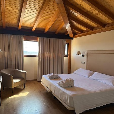 Balneario Cervantes ซานตาครูซ เด มูเดลา ภายนอก รูปภาพ