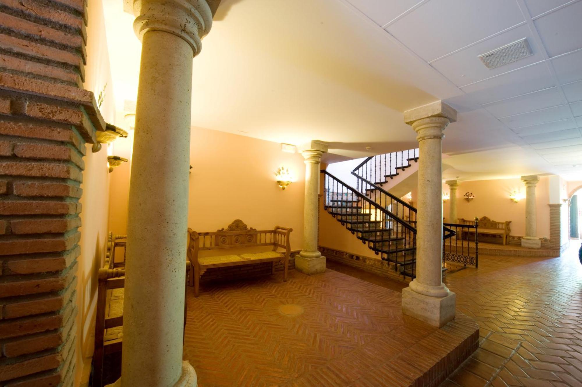 Balneario Cervantes ซานตาครูซ เด มูเดลา ภายนอก รูปภาพ
