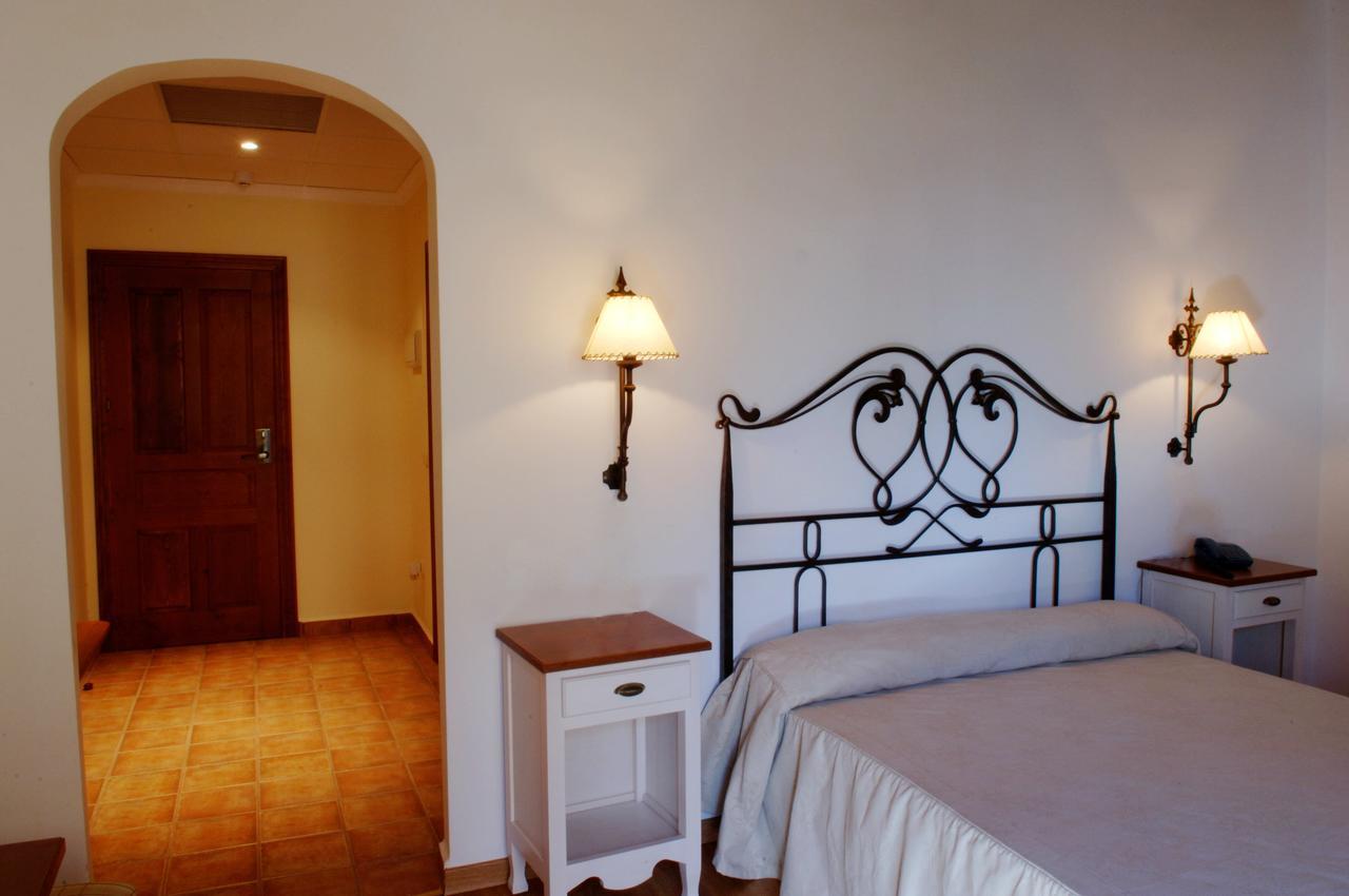 Balneario Cervantes ซานตาครูซ เด มูเดลา ภายนอก รูปภาพ